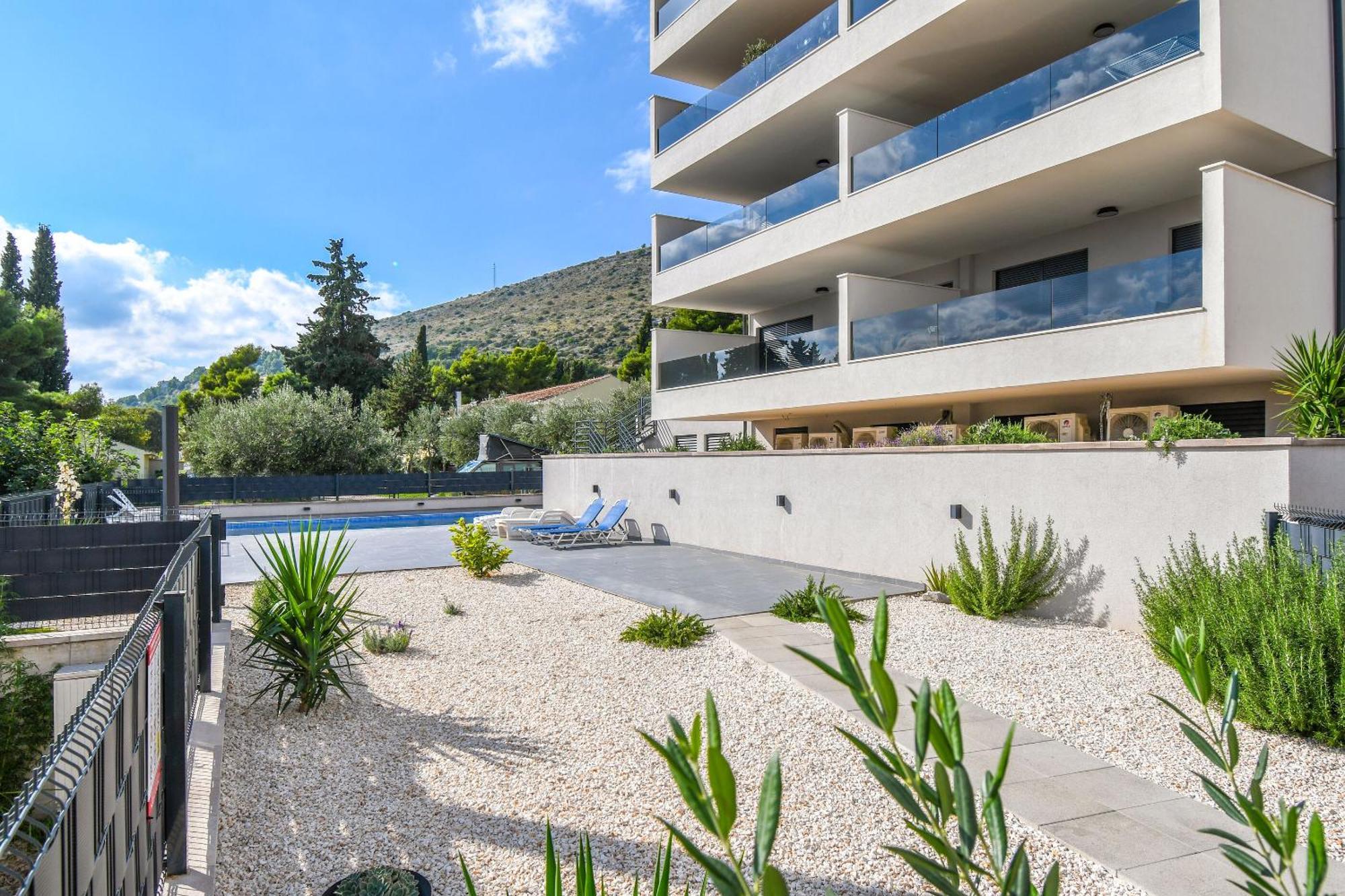Apartment Rozalia تروغير المظهر الخارجي الصورة